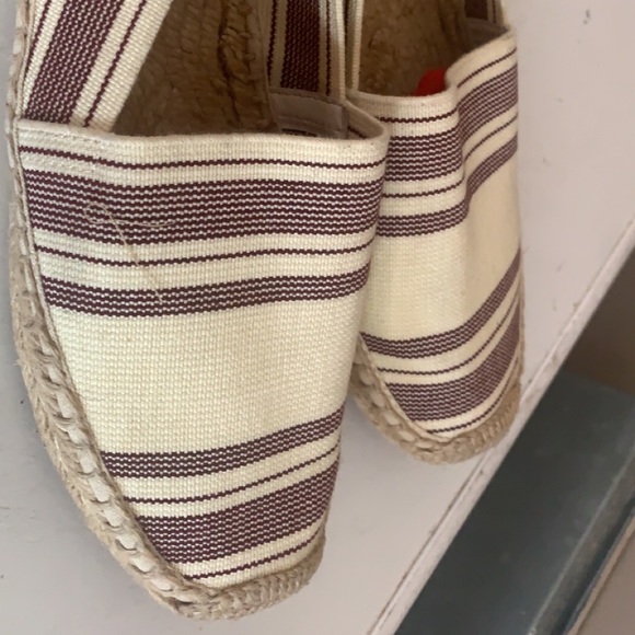 Tory Burch slip ons - Picture 2 of 5